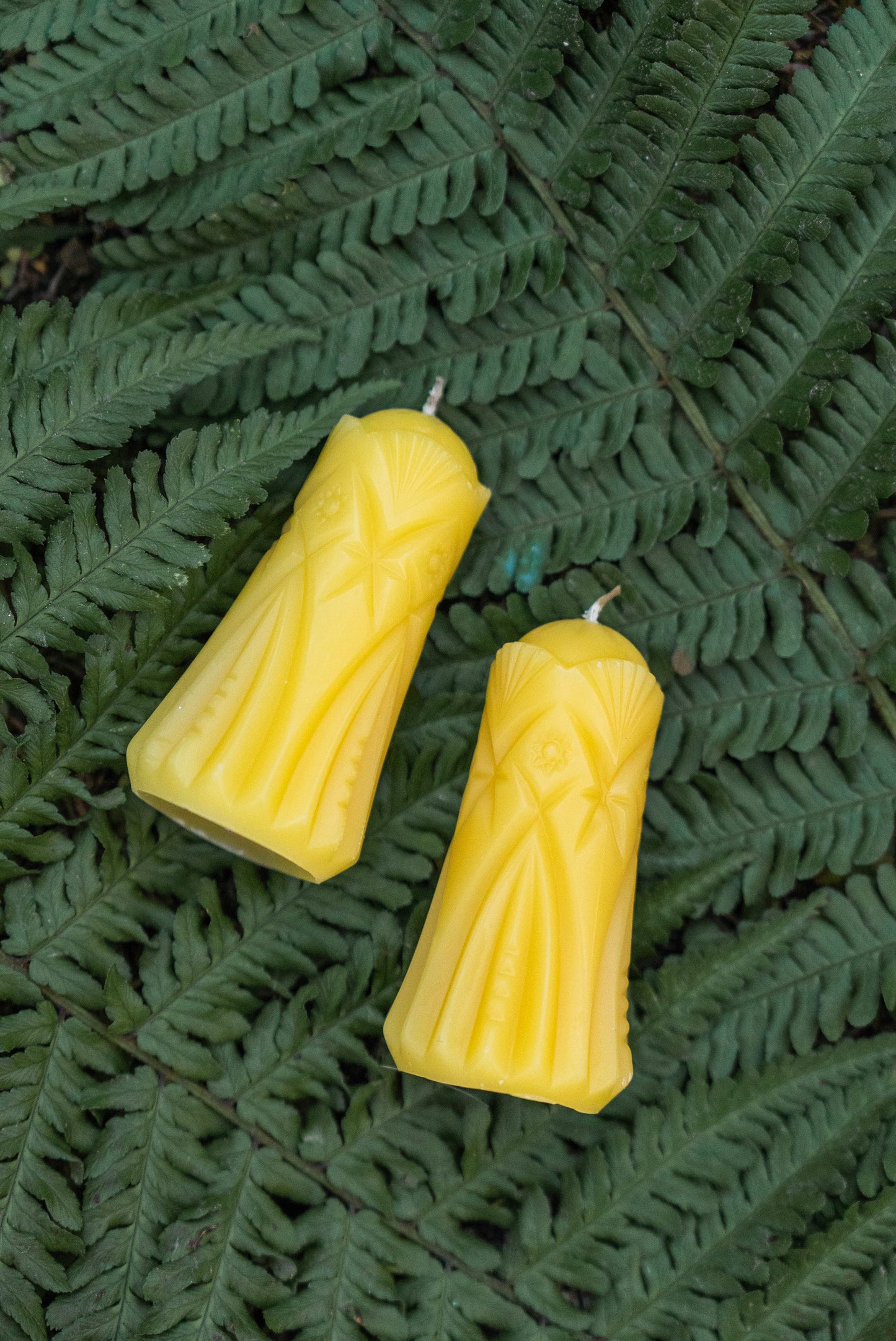 Crystal Shaker Beeswax Candle